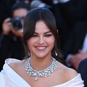 Selena Gomez au Festival de Cannes - Montée des marches du film " Emilia Perez " lors du 77ème Festival International du Film de Cannes, au Palais des Festivals à Cannes. Le 18 mai 2024 