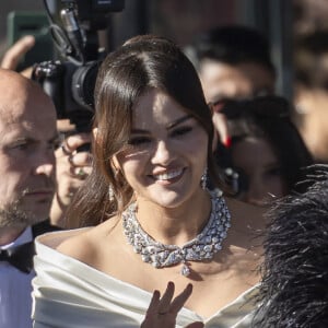 Selena Gomez aMontée des marches du film " Emilia Perez " lors du 77ème Festival International du Film de Cannes, au Palais des Festivals à Cannes. Le 18 mai 2024 © Marco Piovanotto/ABACAPRESS.COM