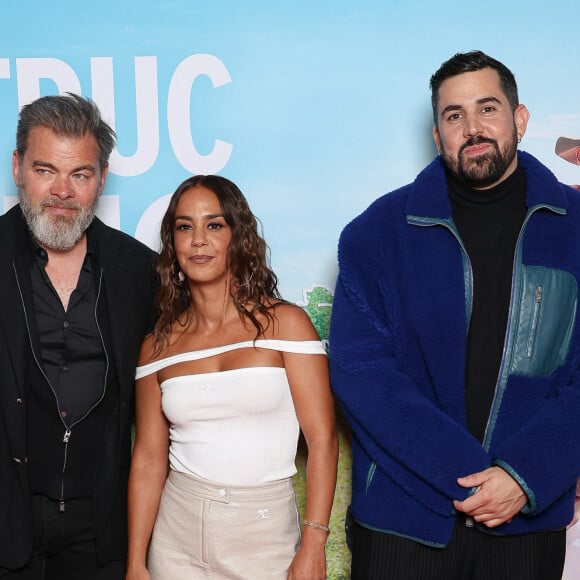 Clovis Cornillac, Alice Belaidi et Artus assistent à l'avant-première du film "Un P'tit Truc En Plus" à l'UGC Normandie le 25 avril 2024 à Paris. Nasser Berzane/ABACAPRESS.COM