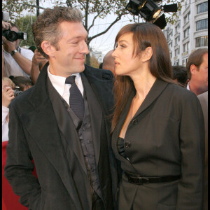 Monica Bellucci et Vincent Cassel au Cinéma "UGC Normandie" à Paris.