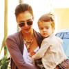 Jessica Alba va faire des courses à Los Angeles avec sa fille Honor Marie le 19 mars 2010