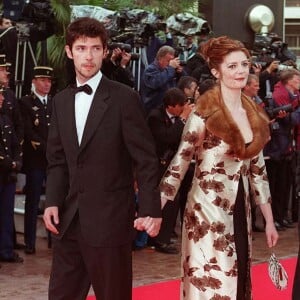 Chiara Mastroianni et Melvil Poupaud, montée des marches, Festival de Cannes en 1997.