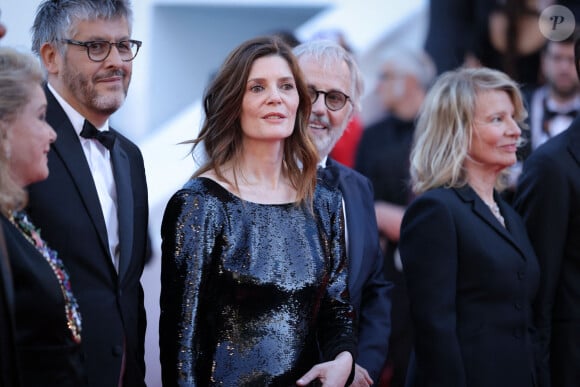 Chiara Mastroianni, montée des marches de 'Marcello Mio' au Festival de Cannes, le 21 mai 2024.