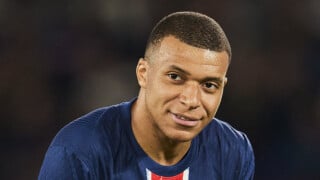 Kylian Mbappé sous le charme d'une ravissante brune : son identité révélée, elle devient une star des réseaux en quelques heures !