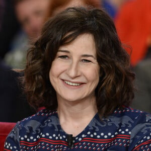 Valérie Lemercier - Enregistrement de l'émission "Vivement Dimanche" à Paris le 28 mai 2014. L'émission sera diffusée le 22 juin 2014. 