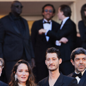 Adèle Simphal, Vassili Schneider, Matthieu Delaporte, Anais Demoustier, Pierre Niney, Pierfrancesco Favino, Laurent Lafitte, Julie De Bona - Montée des marches du film « Le comte de Monte-Cristo » lors du 77ème Festival International du Film de Cannes, au Palais des Festivals à Cannes. Le 22 mai 2024 © Jacovides-Moreau / Bestimage