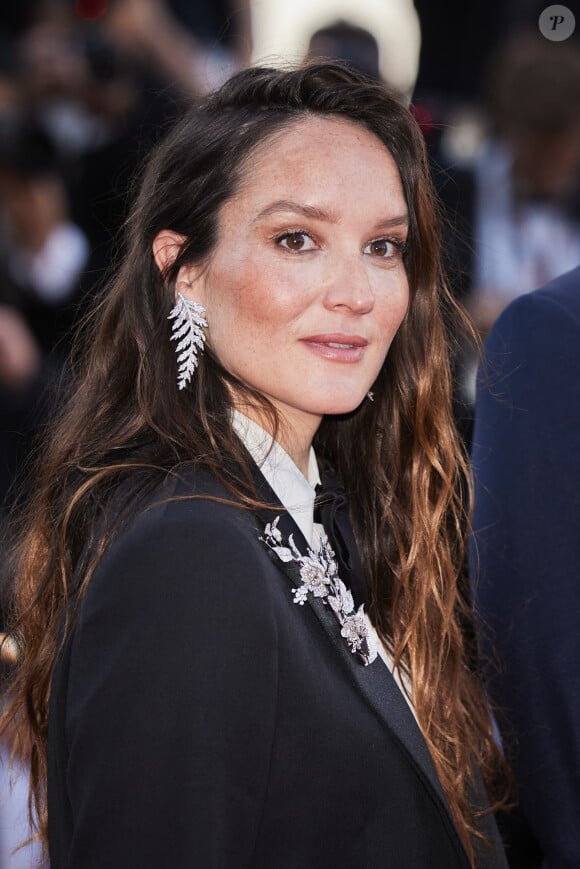 Anaïs Demoustier (enceinte) - Montée des marches du film « Le comte de Monte-Cristo » lors du 77ème Festival International du Film de Cannes, au Palais des Festivals à Cannes. Le 22 mai 2024 © Jacovides-Moreau / Bestimage