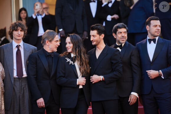 Vassili Schneider, Matthieu Delaporte, Anais Demoustier (enceinte), Pierre Niney, Pierfrancesco Favino, Laurent Lafitte - Montée des marches du film « Le comte de Monte-Cristo » lors du 77ème Festival International du Film de Cannes, au Palais des Festivals à Cannes. Le 22 mai 2024 © Jacovides-Moreau / Bestimage  Red carpet of the movie « Le comte de Monte-Cristo » during the 77th Cannes International Film Festival at the Palais des Festivals in Cannes, France. On may 22th 2024 