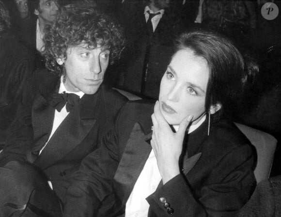 En cause, notamment, le liaison qu'a entretenu le chanteur avec Isabelle Adjani au début des années 80.
5 novembre 1983 - Cannes, France - Le chanteur, compositeur et acteur français Alain Souchon et l'actrice française Isabelle Adjani pendant le Festival du film de Cannes. APhoto par Keystone Press Agency/ZUMA Wire/ABACAPRESS.COM