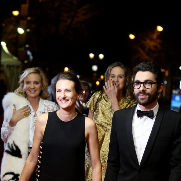 Camille Cottin et son compagnon - Photocall lors de la 41ème cérémonie des Cesar au théâtre du Châtelet à Paris, le 26 février 2016. © Borde-Jacovides/Bestimage 