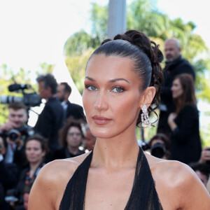 Bella Hadid - Montée des marches du film " L'amour ouf " lors du 77ème Festival International du Film de Cannes, au Palais des Festivals à Cannes. Le 23 mai 2024 © Jacovides-Moreau / Bestimage 