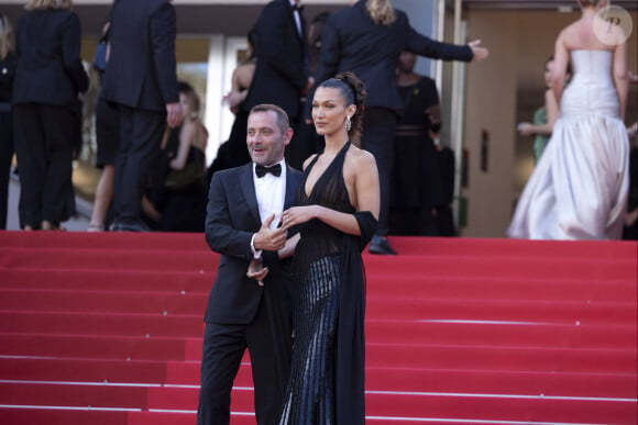 Bella Hadid - Montée des marches du film " L'amour ouf " lors du 77ème Festival International du Film de Cannes, au Palais des Festivals à Cannes. Le 23 mai 2024 © Olivier Borde / Bestimage 