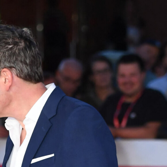 ... pour nettoyer ses lunettes !
Berenice Bejo et son mari Hazanavicius Michel - Arrivées pour la projection du film "Coupez" lors de la 17ème édition du Festival International du Film de Rome, Italie, le 14 octobre 2022. SGP/Bestimage 
