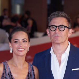 Bérénice Bejo et son mari, le réalisateur Michel Hazanavicius arrivent à la projection du film "Coupez" lors de la 17ème édition du Festival International du Film de Rome, Italie, le 14 octobre 2022. 