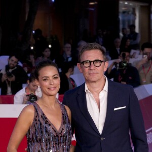 Bérénice Bejo et son mari, le réalisateur Michel Hazanavicius arrivent à la projection du film "Coupez" lors de la 17ème édition du Festival International du Film de Rome, Italie, le 14 octobre 2022. 