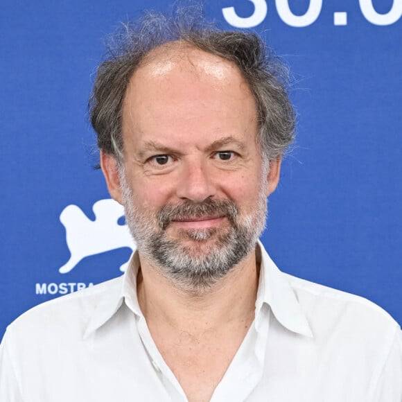 Denis Podalydes monte les marches du palais des festivals ce vendredi
Denis Podalydes au photocall du film "Making Of" lors du 80ème festival international du film de Venise, La Mostra, à Venise, Italie © Alfonso Catalano/SGP/Bestimage 