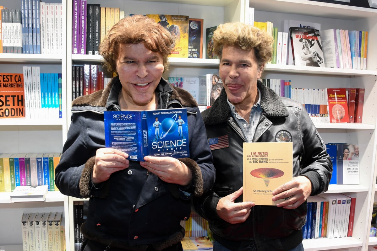 Photo : Igor et Grichka Bogdanoff (Bogdanov) - Salon du Livre à la ...