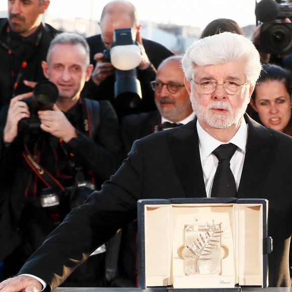 George Lucas (Palme d'or d'honneur) - Photocall des palmes lors du 77ème Festival International du Film de Cannes au Palais des Festivals à Cannes. Le 25 mai 2024 © Christophe Clovis / Bestimage 