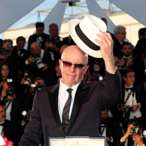 Jacques Audiard (Prix du jury pour " Emilia Perez ") - Photocall des palmes lors du 77ème Festival International du Film de Cannes au Palais des Festivals à Cannes. Le 25 mai 2024 © Jacovides-Borde-Moreau / Bestimage 