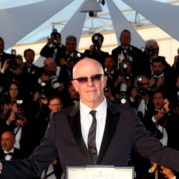 Jacques Audiard (Prix du jury pour " Emilia Perez ") - Photocall des palmes lors du 77ème Festival International du Film de Cannes au Palais des Festivals à Cannes. Le 25 mai 2024 © Jacovides-Borde-Moreau / Bestimage 