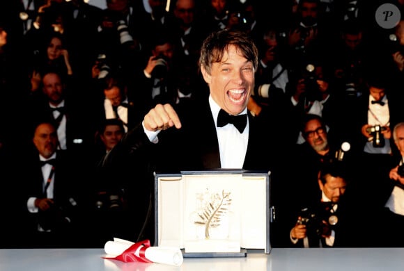 Sean Baker (Palme d'or pour " Anora ") - Photocall des palmes lors du 77ème Festival International du Film de Cannes au Palais des Festivals à Cannes. Le 25 mai 2024 © Jacovides-Borde-Moreau / Bestimage 