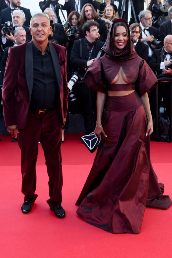 Les amoureux étaient présents à la clôture du Festival de Cannes
Samy Naceri et Sofia Athena - Montée des marches pour la cérémonie de clôture du 77ème Festival International du Film de Cannes au Palais des Festivals à Cannes. Le 25 mai 2024 © Christophe Clovis / Bestimage 