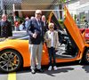 Le prince Albert et son fils le prince Jacques ont pu faire le tour d'honneur du circuit avant le départ du Grand Prix de Monaco
Le prince Albert II de Monaco et le prince Jacques de Monaco, font un tour d'honneur au volant de la nouvelle supercar McLaren hybride lors du Grand Prix de Formule 1 (F1) de Monaco. © Bruno Bebert/Bestimage