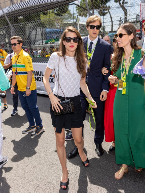 Tatiana Santo Domingo, Andréa Casiraghi, Ben-Sylvester Strautmann, la princesse Alexandra de Hanovre et Charlotte Casiraghi lors du Grand Prix de Formule 1 (F1) de Monaco, le 26 mai 2024. © Pool Monaco/Bestimage 