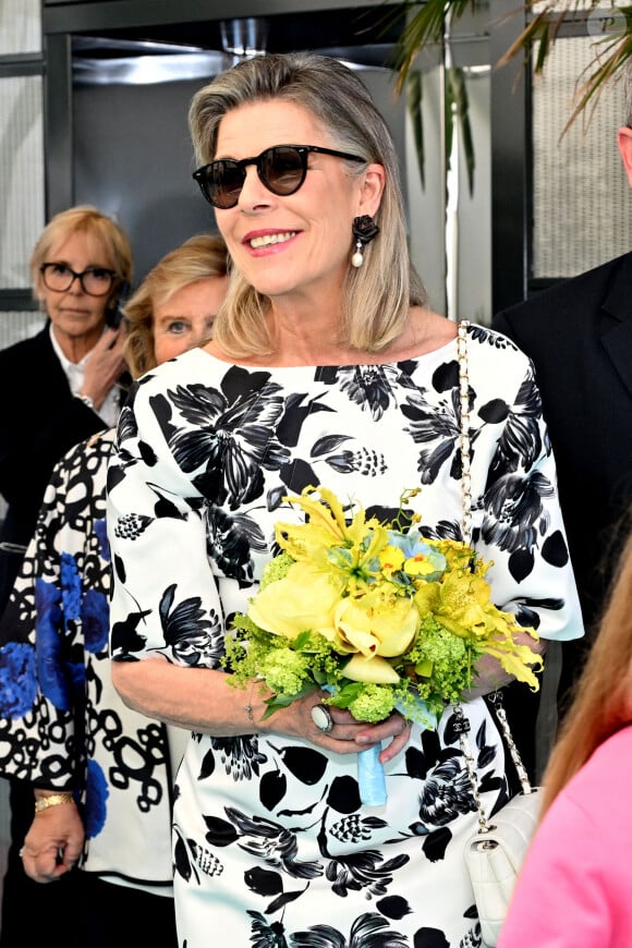 Le prince Albert II de Monaco et la princesse Caroline de Hanovre - Le 55ème Concours International de Bouquets à Monaco, le 4 avril 2024. L'exposition des compositions florales réalisées par des amateurs ou des professionnels de toute l'Europe était installée au Yacht Club de Monaco sur le port de la Principauté. Le Garden Club de Monaco, organisateur du concours présidé par S.A.R. la princesse Caroline de Hanovre, avait choisi comme thème : " Mers et Océans ". Il y avait 6 catégories, les voiliers d'époque, le récif coralien, un filet de pêche, une tempête en mer, la banquise ou l'iceberg, le déjeuner à bord (décor de table), et dans la catégorie jeunes, la plage. Monaco, le 4 mai 2024. © Bruno Bebert/Bestimage