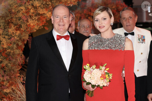 La princesse Charlene et le prince Albert II de Monaco durant la soirée de gala du 81ème Grand Prix de Formule 1 de Monaco, salle des Etoiles du Sporting de Monaco, le 26 mai 2024. Cette soirée met à l'honneur le vainqueur du Grand Prix, le monégasque Charles Leclerc. © Claudia Albuquerque/Bestimage