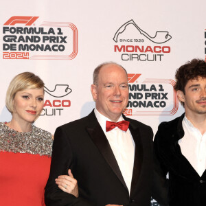 Frédéric Vasseur, la princesse Charlène, le prince Albert II de Monaco, Charles Leclerc et Alexandra Saint Mleux durant la soirée de gala du 81ème Grand Prix de Formule 1 de Monaco, salle des Etoiles du Sporting de Monaco, le 26 mai 2024. Cette soirée met à l'honneur le vainqueur du Grand Prix, le monégasque Charles Leclerc. © Claudia Albuquerque/Bestimage