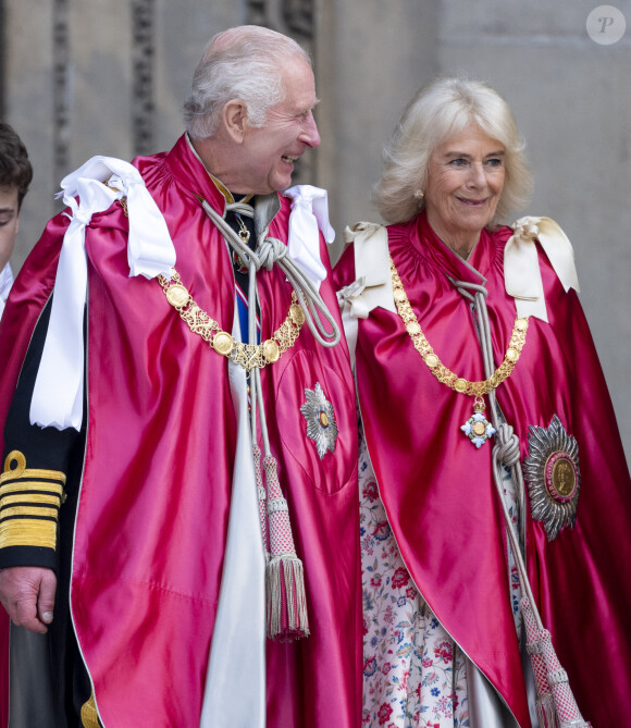 Le roi Charles III d'Angleterre et Camilla Parker Bowles, reine consort d'Angleterre, lors d'un service de dédicace de l'Ordre de l'Empire britannique à la cathédrale Saint-Paul, à Londres.