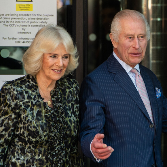 Car un vaste glissement de terrain a enseveli plus de 2.000 personnes.
Première sortie officielle du roi Charles III d'Angleterre, accompagné de Camilla Parker Bowles, reine consort d'Angleterre, quittant le Macmillan Cancer Centre de l'University College Hospital à Londres, le 30 avril 2024.