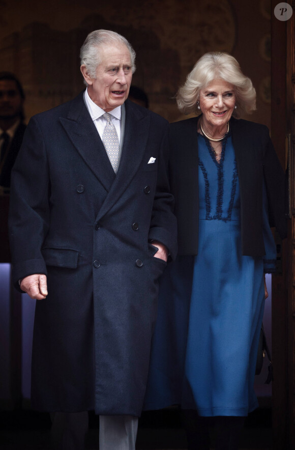 Le roi Charles III d'Angleterre quitte l'hôpital avec la reine consort Camilla après y avoir subi une opération de la prostate. Londres, le 29 janvier 2024.