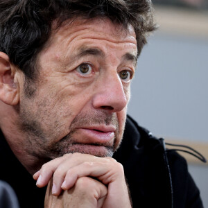 Patrick Bruel - Célébrités dans les tribunes des Internationaux de France de tennis de Roland Garros 2024 à Paris le 27 mai 2024. © Moreau-Jacovides/Bestimage