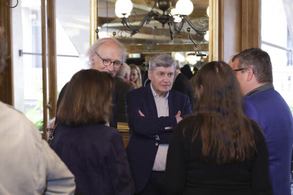 Exclusif - David Colon reçoit le prix de la Revue des Deux Mondes pour son livre "La guerre de l'information" le 28 mai 2024. © Jack Tribeca / Bestimage