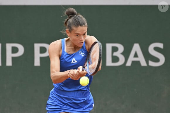 Chloé Paquet lors des Internationaux de France de Tennis de Roland Garros 2024, le 30 mai 2024. © Michael Baucher / Panoramic / Bestimage