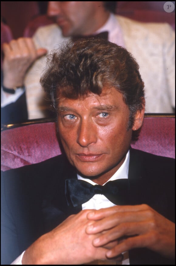 "Il s'agissait en réalité d'une technique visant à prélever une certaine quantité de sang dans une bouteille stérile préalablement remplie d'un mélange d'oxygène et d'ozone"
Archives : Johnny Hallyday