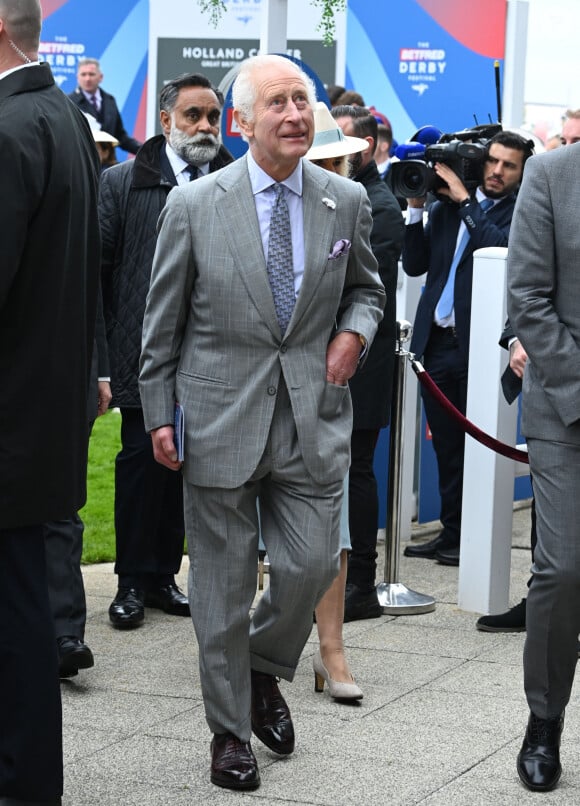 Le roi Charles III d'Angleterre assiste au Lady Day du premier jour du Derby d'Epsom à Epsom Downs, Royaume Uni, le 31 mai 2024. Justin Goff/GoffPhotos/Bestimage