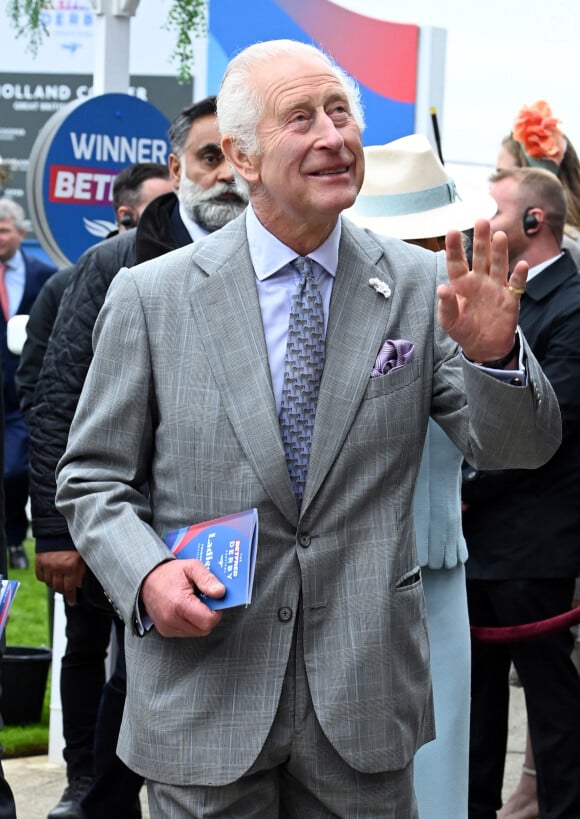 Le roi Charles III d'Angleterre assiste au Lady Day du premier jour du Derby d'Epsom à Epsom Downs, Royaume Uni, le 31 mai 2024. Justin Goff/GoffPhotos/Bestimage