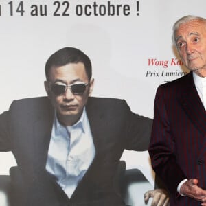 Charles Aznavour lors du photocall de la soirée de remise de prix au Festival Lumière à Lyon le 20 octobre 2017. 
