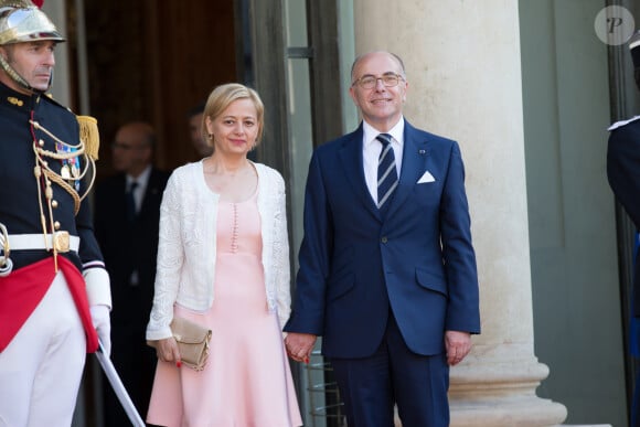 Bernard Cazeneuve et sa femme Véronique - Le roi Felipe VI et la reine Letizia d'Espagne, reçus par François Hollande, président de la République française, pour un dîner d' Etat au Palais de l'Elysée à Paris le 2 juin 2015. 