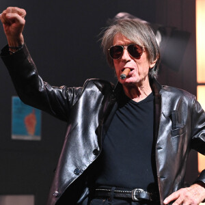 Jacques Dutronc et Thomas Dutronc en showcase de leur tournée "Dutronc & Dutronc" au Centre Evénementiel de Courbevoie le 11 avril 2022. © Coadic Guirec/Bestimage