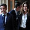 Nicolas Sarkozy et Carla Bruni ont voté au lycée La Fontaine à Paris (XVIe arrondissement) le 21 mars 2010 pour le second tour des élections régionales