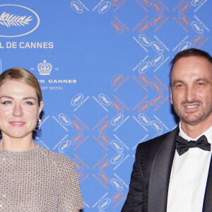 Emilie Dequenne et son mari Michel Ferracci - Photocall du dîner d'ouverture du 76ème Festival International du Film de Cannes, au Carlton. Le 16 mai 2023 © Borde-Jacovides-Moreau / Bestimage