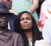 Autre couple qui avait fait le déplacement, Lilian Thuram et sa femme Kareen étaient concentrés ! 
Lilian Thuram et sa femme Kareen Guiock Thuram - Célébrités dans les tribunes de la finale Dames des Internationaux de Tennis de Roland Garros à Paris le 8 juin 2024. © Jacovides-Moreau/Bestimage 