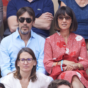 Alexia Laroche-Joubert et son compagnon Mathieu Grinberg - Célébrités dans les tribunes de la finale Dames des Internationaux de Tennis de Roland Garros à Paris le 8 juin 2024. © Jacovides-Moreau/Bestimage 