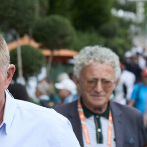 Boris Becker et sa compagne Lilian de Carvalho Monteiro - Célébrités dans les tribunes de la finale Dames des Internationaux de Tennis de Roland Garros à Paris le 8 juin 2024. © Jacovides-Moreau/Bestimage 