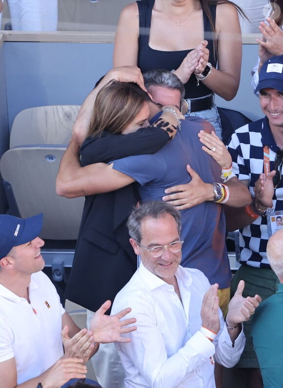 Carlos Alcaraz remporte les Internationaux de France de tennis de Roland Garros 2024 face à Alexander Zverev (6-3, 2-6, 5-7, 6-1, 6-2) à Paris le 9 Juin 2024. © Jacovides-Moreau/Bestimage 