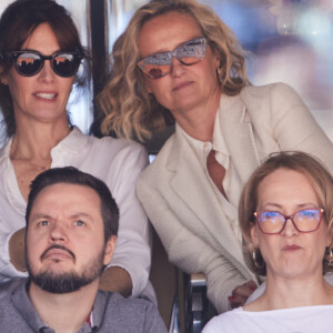 Arthur (Jacques Essebag) et sa femme Mareva Galanter (Miss France 1999), Caroline Roux - Célébrités dans les tribunes de la finale homme des Internationaux de France de tennis de Roland Garros 2024 à Paris le 9 juin 2024. © Jacovides-Moreau/Bestimage 